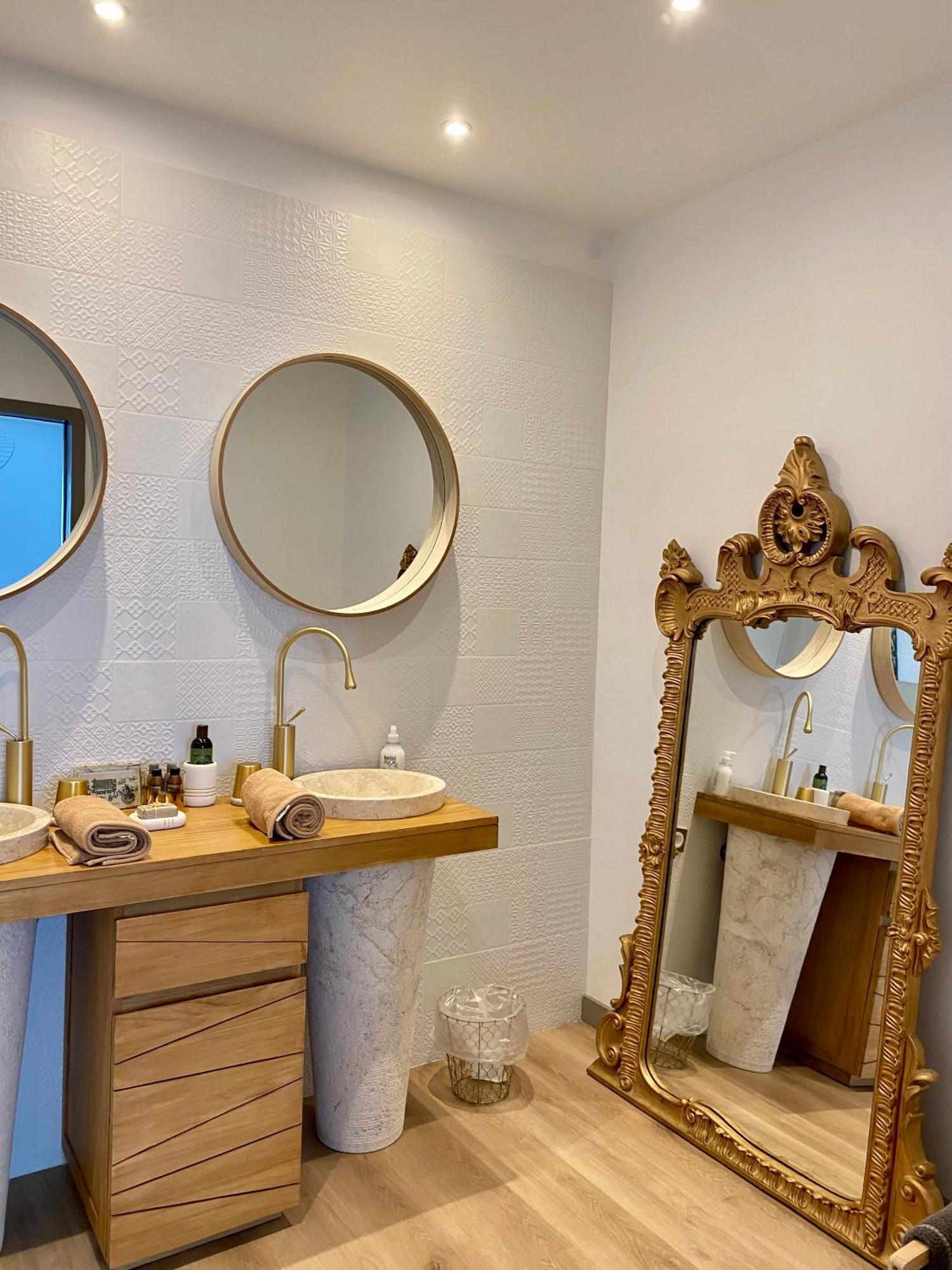 Coural' Chic Apartment Narbonne Bagian luar foto